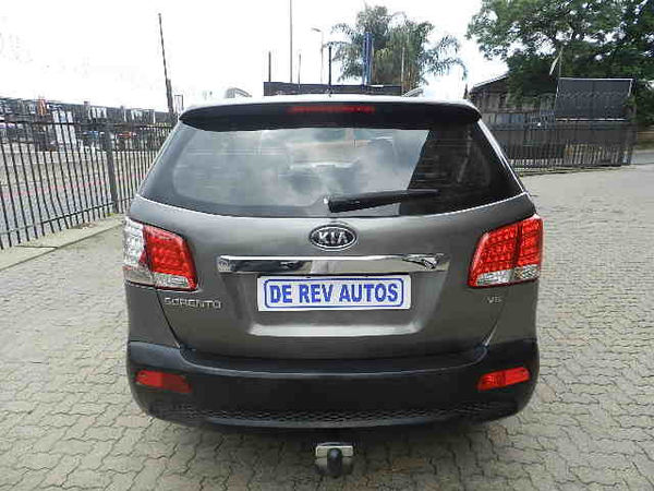 2012-Kia-Sorento-35-Auto image:3