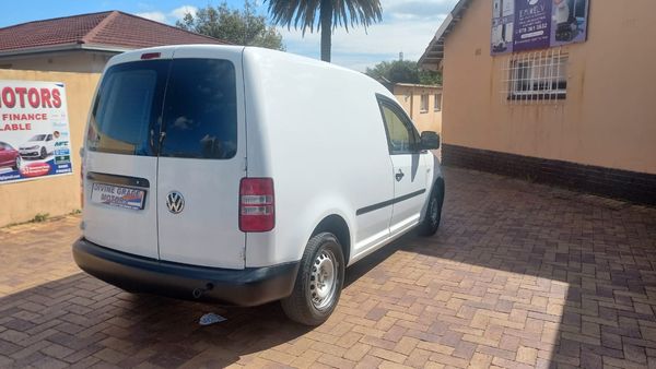 2014-Volkswagen-Caddy-16i-75kW-Panel-Van image:12