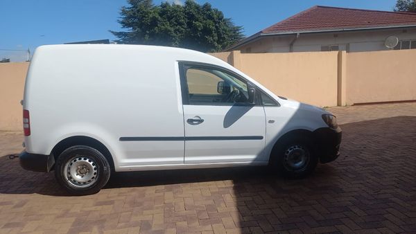 2014-Volkswagen-Caddy-16i-75kW-Panel-Van image:8