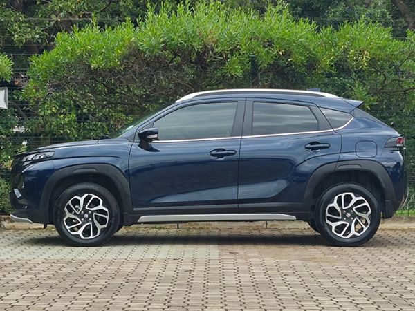 2025-Suzuki-Fronx-15-GLX image:2
