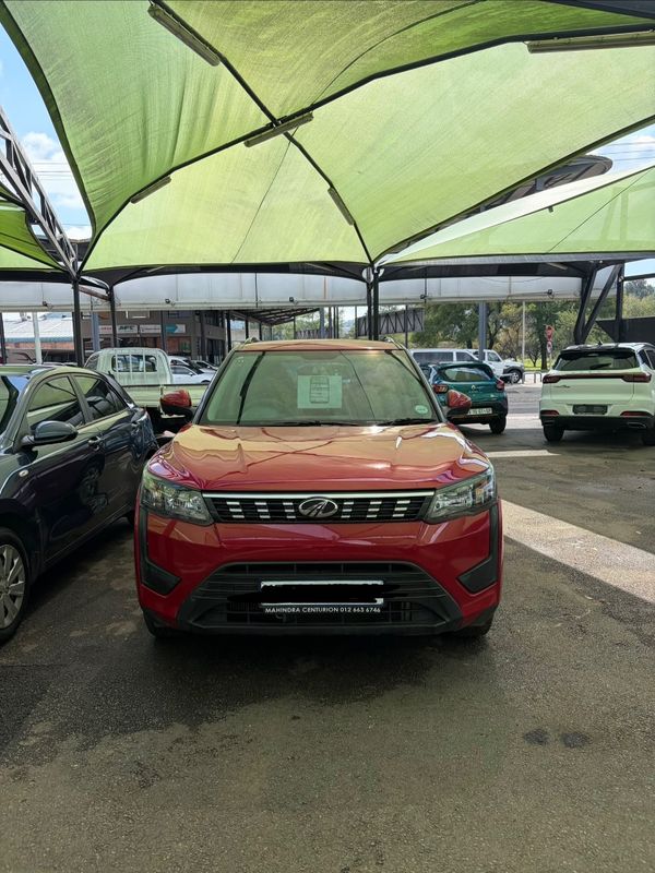2022-Mahindra-XUV-300-12T-W6 image:1