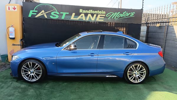 2013-BMW-3-Series-320i-M-Sport-Auto image:3