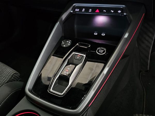 2025-Audi-A3-Sportback-35-TFSI-Auto image:18
