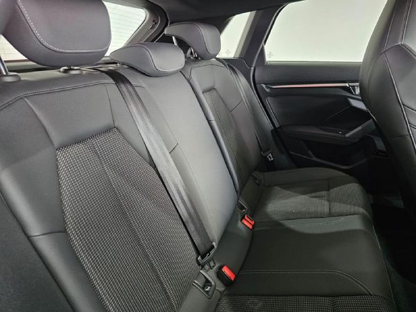 2025-Audi-A3-Sportback-35-TFSI-Auto image:27