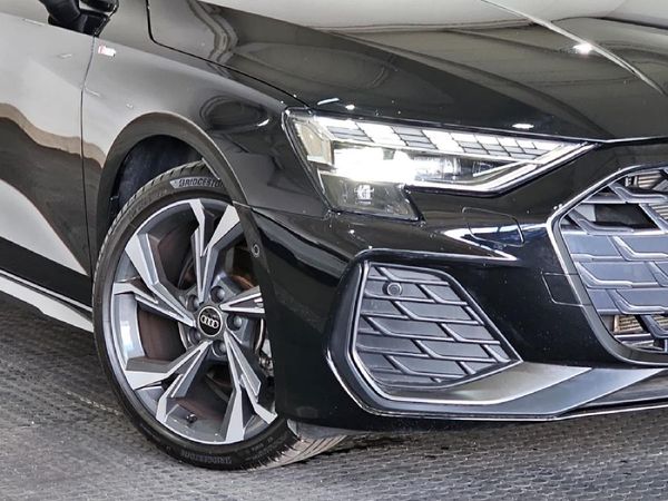 2025-Audi-A3-Sportback-35-TFSI-Auto image:3