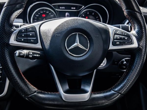 2018-Mercedes-Benz-CLA-200 image:17