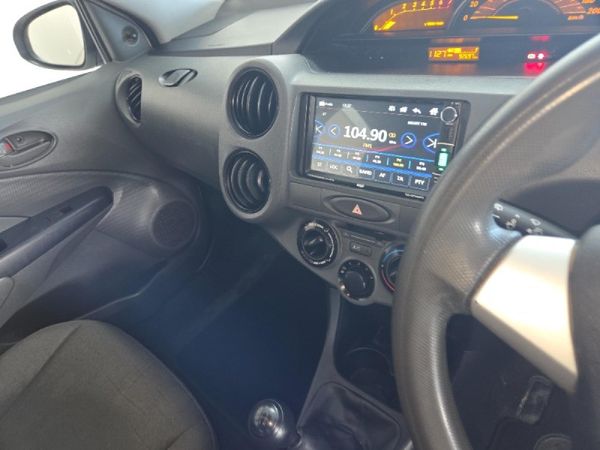 2019-Toyota-Etios-15-Xi-5-dr image:3