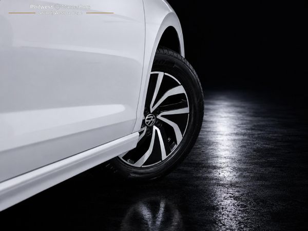 2025-Volkswagen-Polo-10-TSI-Life image:18