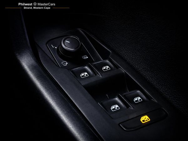 2025-Volkswagen-Polo-10-TSI-Life image:23