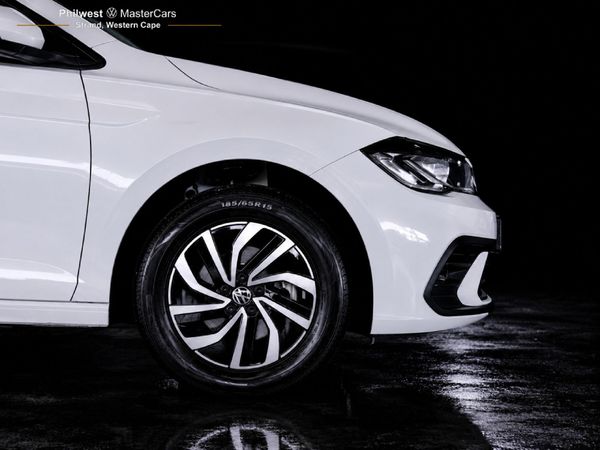 2025-Volkswagen-Polo-10-TSI-Life image:30
