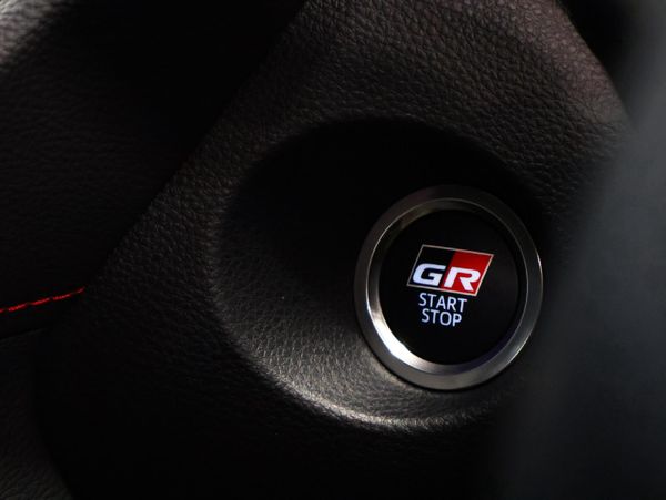 2026-Toyota-Corolla-Cross-18-GR-S image:5