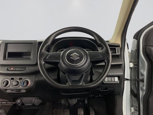 2025-Suzuki-Ertiga-15-GA image:10