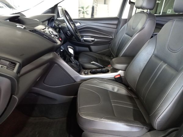 2013-Ford-Kuga-16-EcoBoost-Trend-AWD-Auto image:12