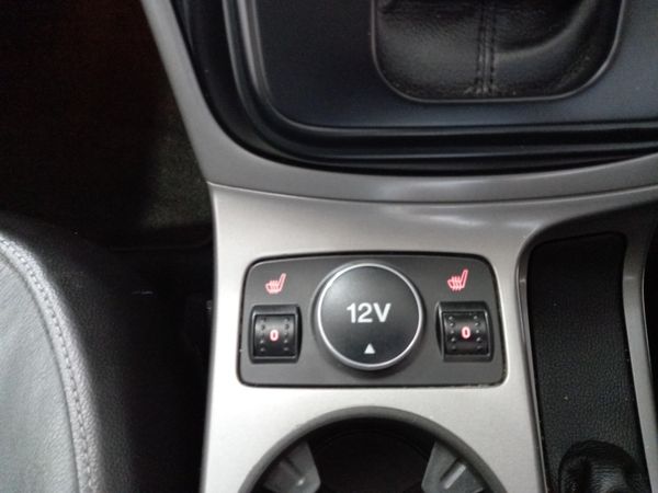2013-Ford-Kuga-16-EcoBoost-Trend-AWD-Auto image:25