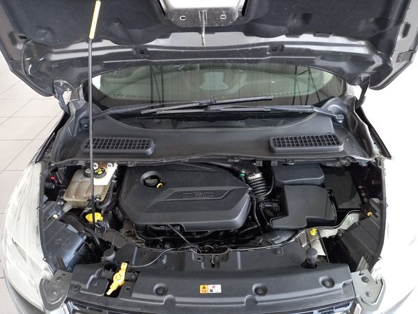 2013-Ford-Kuga-16-EcoBoost-Trend-AWD-Auto image:8