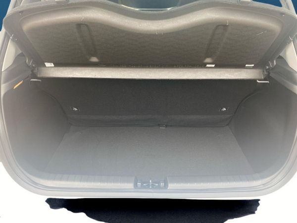 2025-Hyundai-Grand-i10-10-Motion image:9