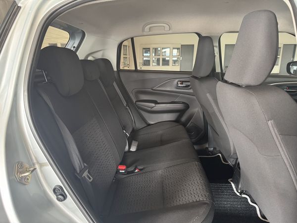 2026-Suzuki-Swift-12-GL image:9