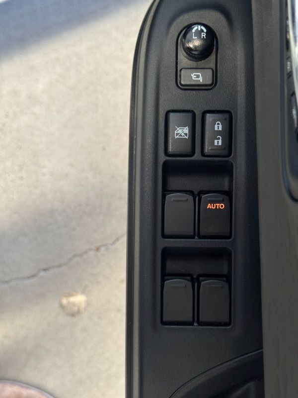 2026-Suzuki-Swift-12-GL image:12
