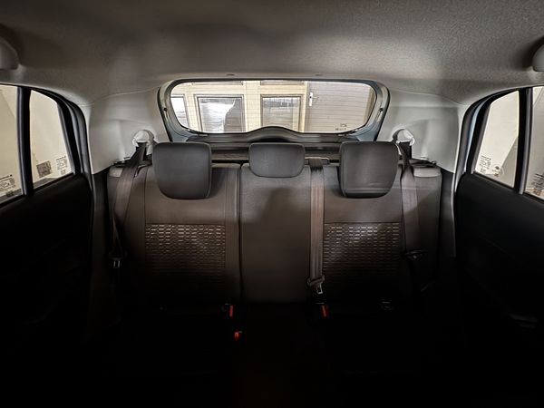 2026-Suzuki-Swift-12-GL image:18