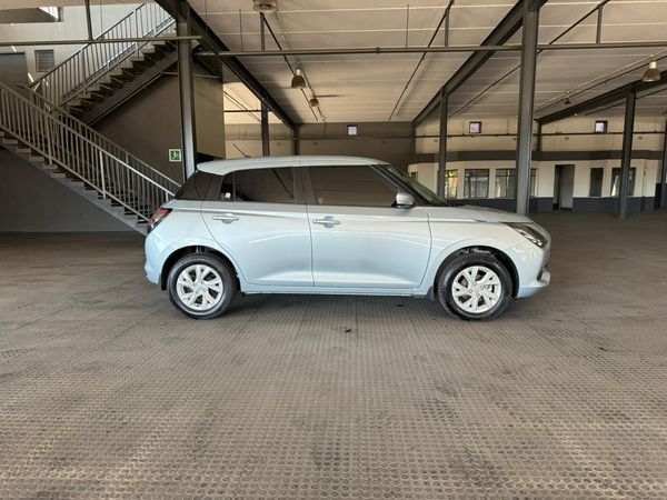 2026-Suzuki-Swift-12-GL image:1