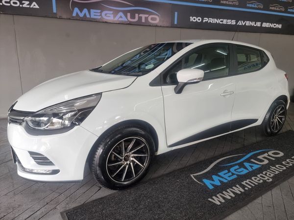 2020-Renault-Clio-IV-900T-Authentique-5-dr-66kW image:3