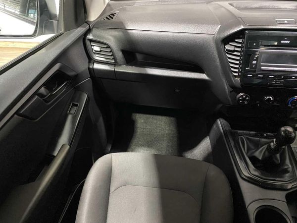 2025-Isuzu-D-Max-19-DDI-HR-L-4x4-Single-Cab image:13