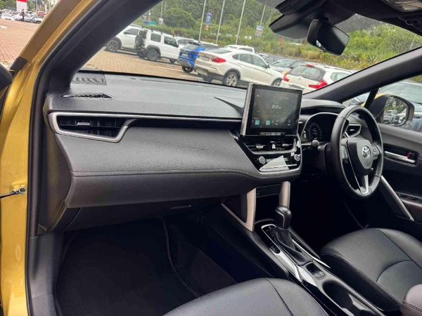 2025-Toyota-Corolla-Cross-18-XR image:20