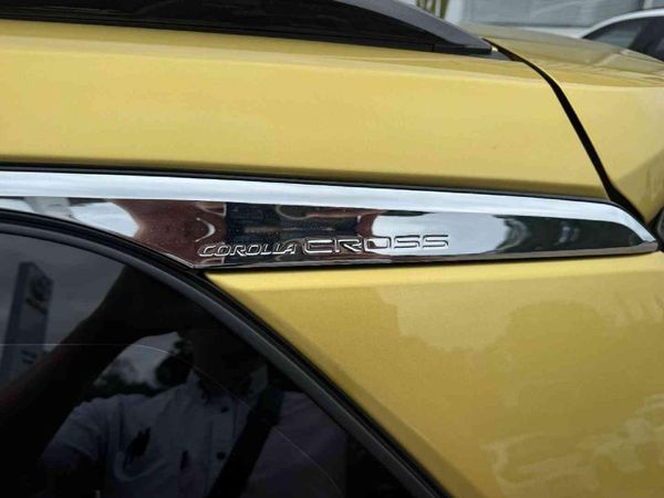 2025-Toyota-Corolla-Cross-18-XR image:21