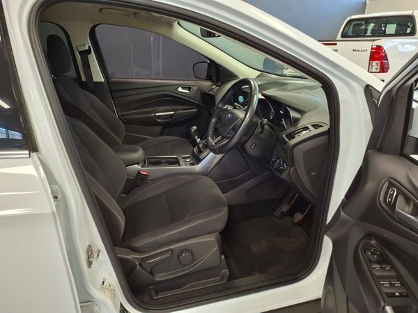 2018-Ford-Kuga-15-EcoBoost-Ambiente image:11