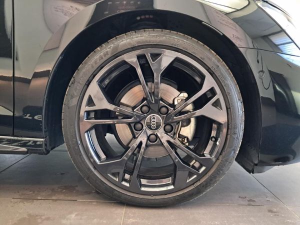 2025-Audi-A3-Sportback-35-TFSI-Black-Edition-Auto image:7