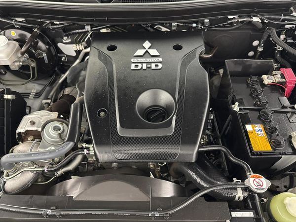 2023-Mitsubishi-Triton-24-Di-Dc-4x4-Auto-Double-Cab image:13