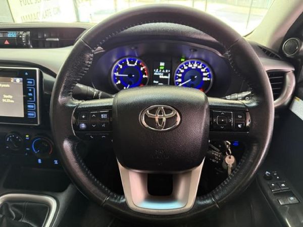 2018-Toyota-Hilux-28-GD-6-Raised-Body-Raider-Extended-Cab image:10
