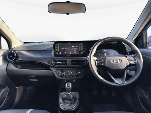 2026-Hyundai-Exter-12-Executive image:9