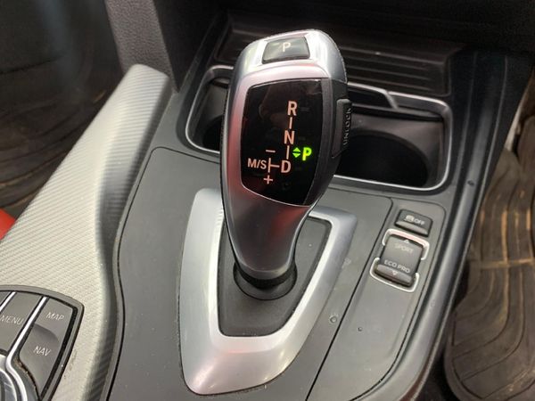 2018-BMW-3-Series-320d-M-Sport-Auto image:13