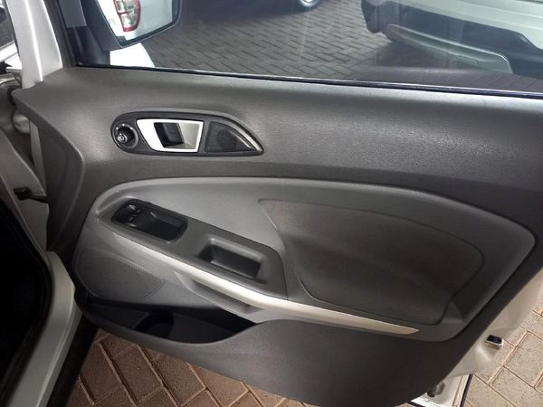 2014-Ford-EcoSport-15-TDCi-Trend image:10