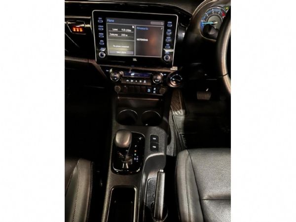 2022-Toyota-Hilux-28-GD-6-Raised-Body-Legend-RS-4x4-Auto-Double-Cab image:10