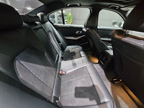 2021-BMW-3-Series-318i-M-Sport image:15