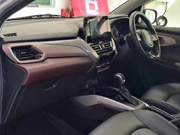 2025-Toyota-Starlet-Cross-15XR-Auto image:10