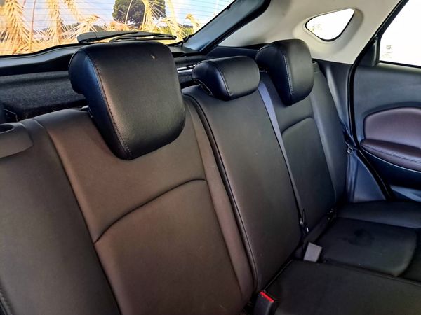 2025-Toyota-Starlet-Cross-15XR-Auto image:17