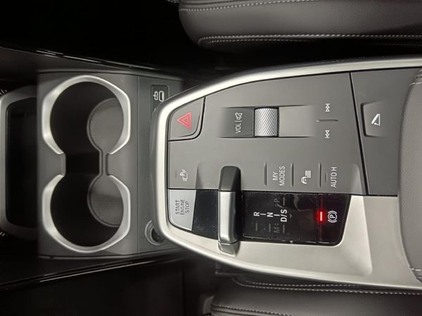 2025-BMW-X1-sDrive18i-M-Sport image:18