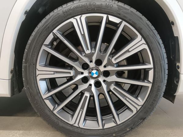 2025-BMW-X1-sDrive18i-M-Sport image:6