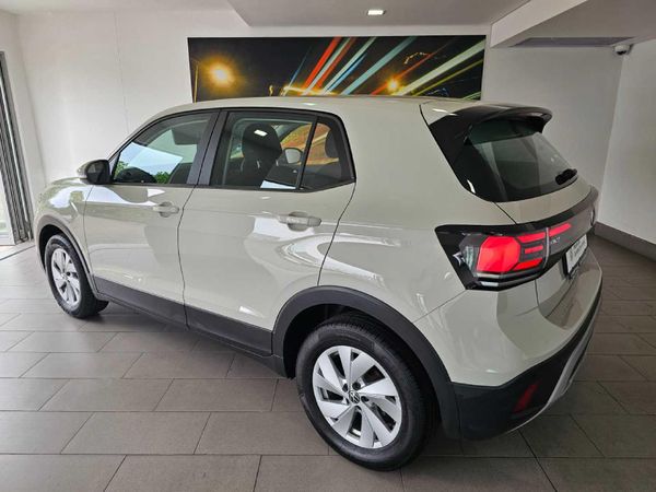 2025-Volkswagen-T-Cross-10-TSI-Auto image:3