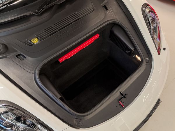 2015-Porsche-Cayman-GTS-Auto image:12