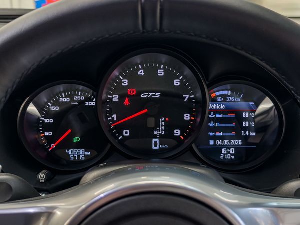 2015-Porsche-Cayman-GTS-Auto image:8