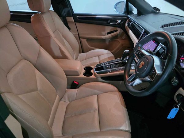2019-Porsche-Macan-S image:15