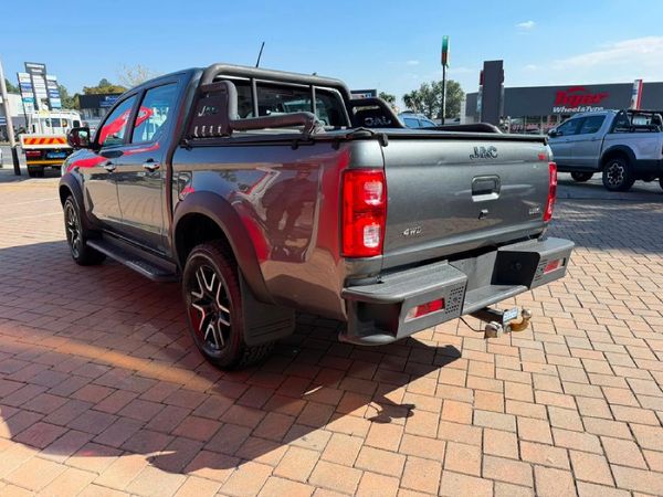 2025-JAC-T8-20-CTI-Super-Lux-4x4-Double-Cab image:3
