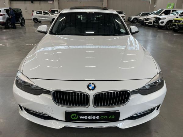 2012-BMW-3-Series-320i-Luxury-Auto image:7