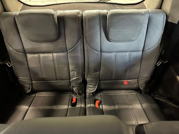 2022-Mahindra-XUV-500-22D-mHawk-7-seat-W8-Auto image:12