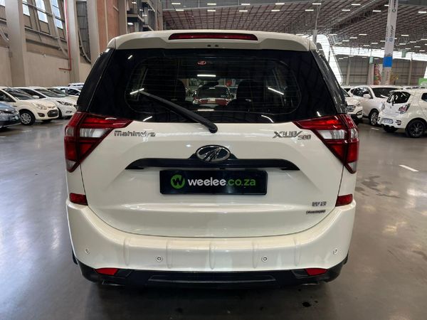 2022-Mahindra-XUV-500-22D-mHawk-7-seat-W8-Auto image:3