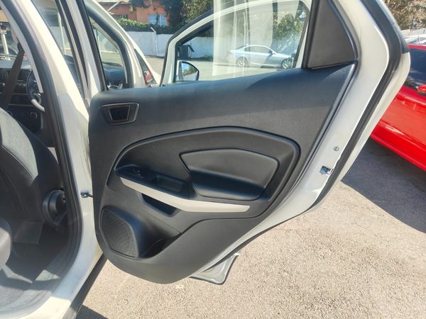 2019-Ford-EcoSport-15-TDCi-Ambiente image:9